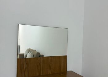 استديو بسرير ماستر وأثاث مريح 
