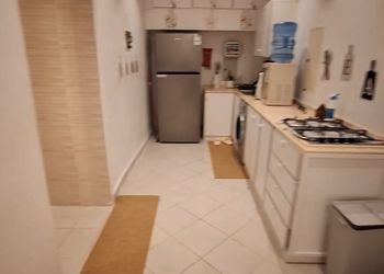 شاليه بألعاب مائية وجلسة خارجية