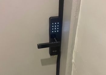 استديو بسرير ماستر
