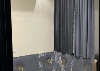 شالية بمجلس مطل على الحديقة .