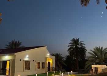 استراحة بصاله أنيقة وجلسة خارجية