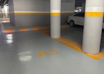 شقة بغرفة معيشة وغرفة نوم 