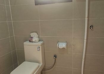 استراحة بمسطح اخضروجلسة خارجية 
