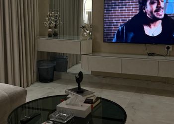 استديو بسرير ماستر وجلسة جانبية 