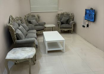 شقة بغرفتين نوم وصالة