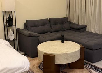 استديو بسرير ماستر وجلسة جانبية 