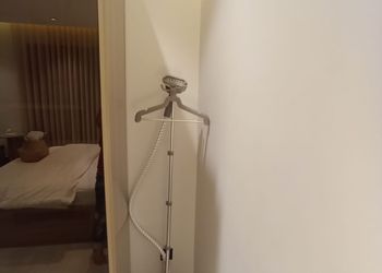 استديو بسرير ماستر وجلسة جانبية 