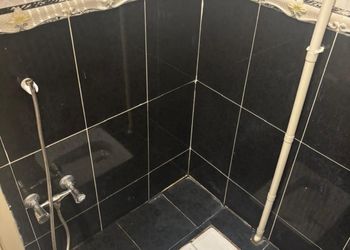 استديو بسرير ماستر وجلسة جانبية
