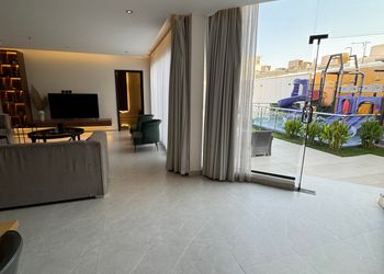 شاليه بمسبح وألعاب مائية