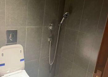 شقة بصالة مريحة ودخول ذاتي 