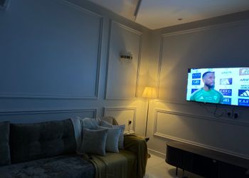 شقة بغرفتين نوم وصالة 