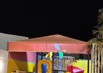 شاليه بجلسة خارجية وأجواء ممتعة 