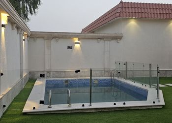 استراحة بمسبح