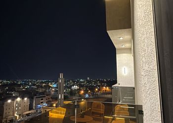 شقة بغرفة نوم  اطلالة ومجلس