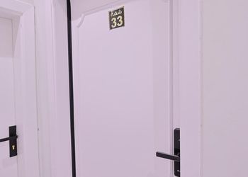 استديو هادئ بسرير ماستر 