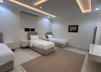 شقه فاخره بـ 3 غرف نوم