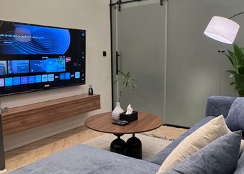 استديو بسرير ماستر وجلسة جانبية