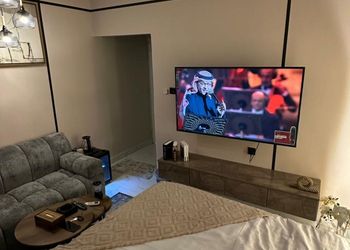 استديو هادئ بسرير ماستر 