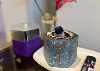 استديو بسرير ماستر وجلسة جانبية