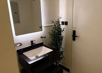 استديو بدخول ذاتي وتصميم أنيق 