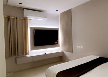 استديو بسرير ماستر ودخول ذاتي