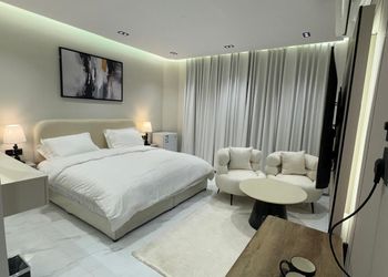 استديو انيق بدخول ذاتي 