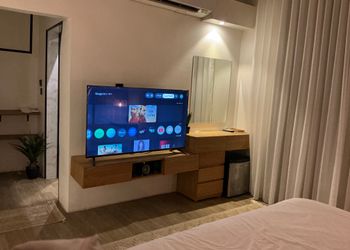 استديو هادئ بدخول ذاتي 