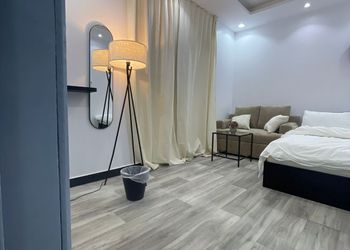 استديو هادئ بدخول ذاتي 