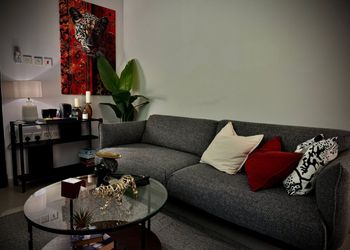 استديو بسرير ماستر