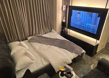 استديو هادئ بسرير ماستر 