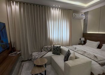 استديو هادئ بسرير ماستر 