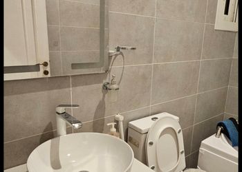 شقة هادئة بصالة وغرفتين نوم 