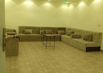 استراحة بمجالس واسعة وجلسة خارجية