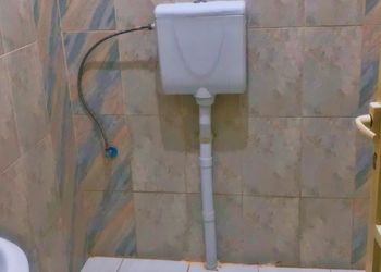 شقة بغرفة نوم وأثاث مريح 