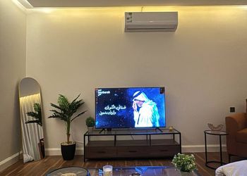 استديو بسرير ماستر وجلسة جانبية 