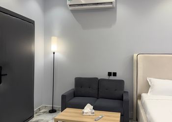استديو بدخول ذاتي وتصميم أنيق 