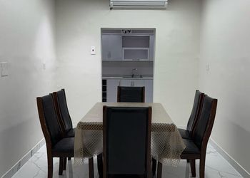 شقة باربع غرف نوم وصالة