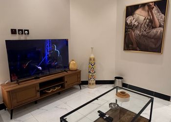 استديو بسرير ماستر وجلسة جانبية 