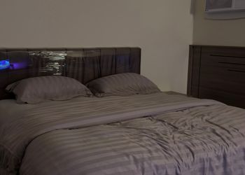 استديو هادئ بسرير ماستر 