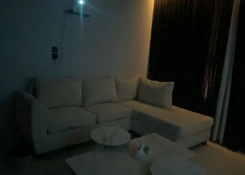 شقه فندقيه بثلاث غرف وسينما