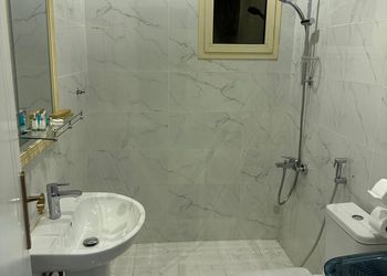 استديو بسرير ماستر  وجلسة جانبية