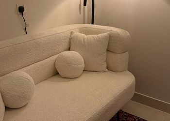 استديو بسرير ماستر