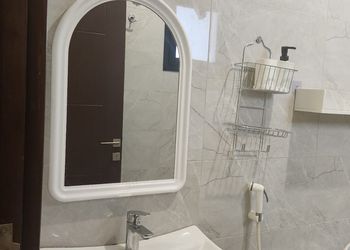 استديو بسرير ماستر 