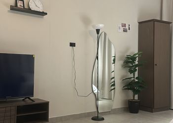 استديو بسرير ماستر وجلسة مريحة 