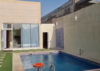 شاليه بالعاب مائية وجلسة خارجية 