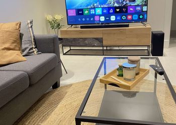 شقة دورين بصالة دخول ذاتي 