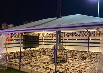 شاليه بصالة مطلة على الحديقة