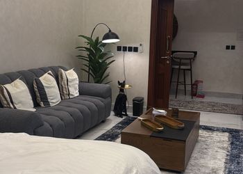 استديو هادئ بسرير ماستر 