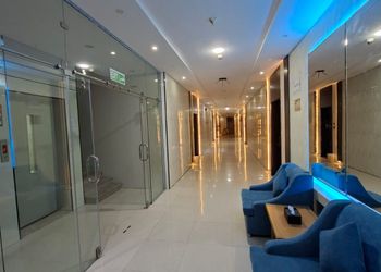 غرفة سرير ماستر بدورة مياة