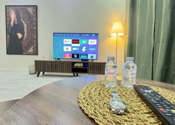 استديو بسرير ماستر وجلسة جانبية 